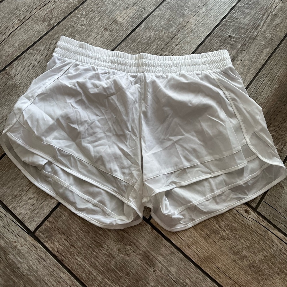 Athleta mesh racer run shorts